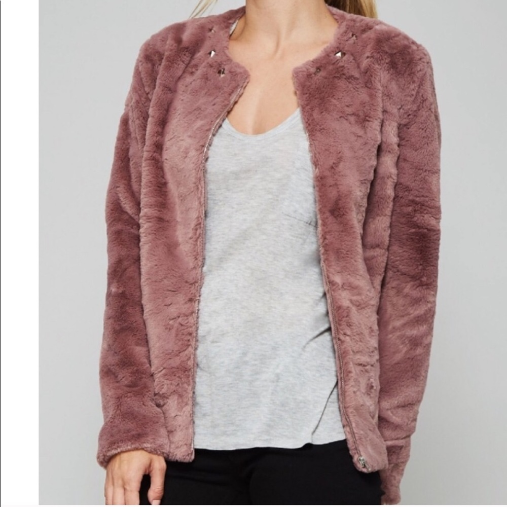 New Promesa mauve faux fur studded jacket